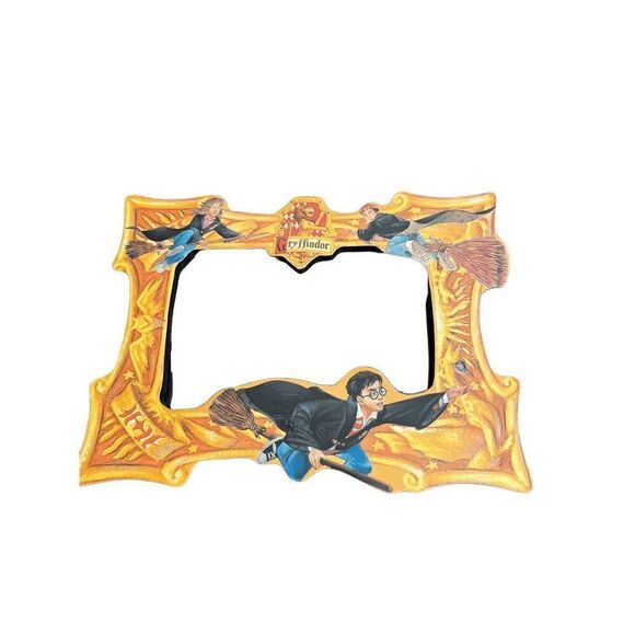 Vintage Y2K Harry Potter Gryffindor house Hogwarts Alumni photo frame - Picture 3 of 5